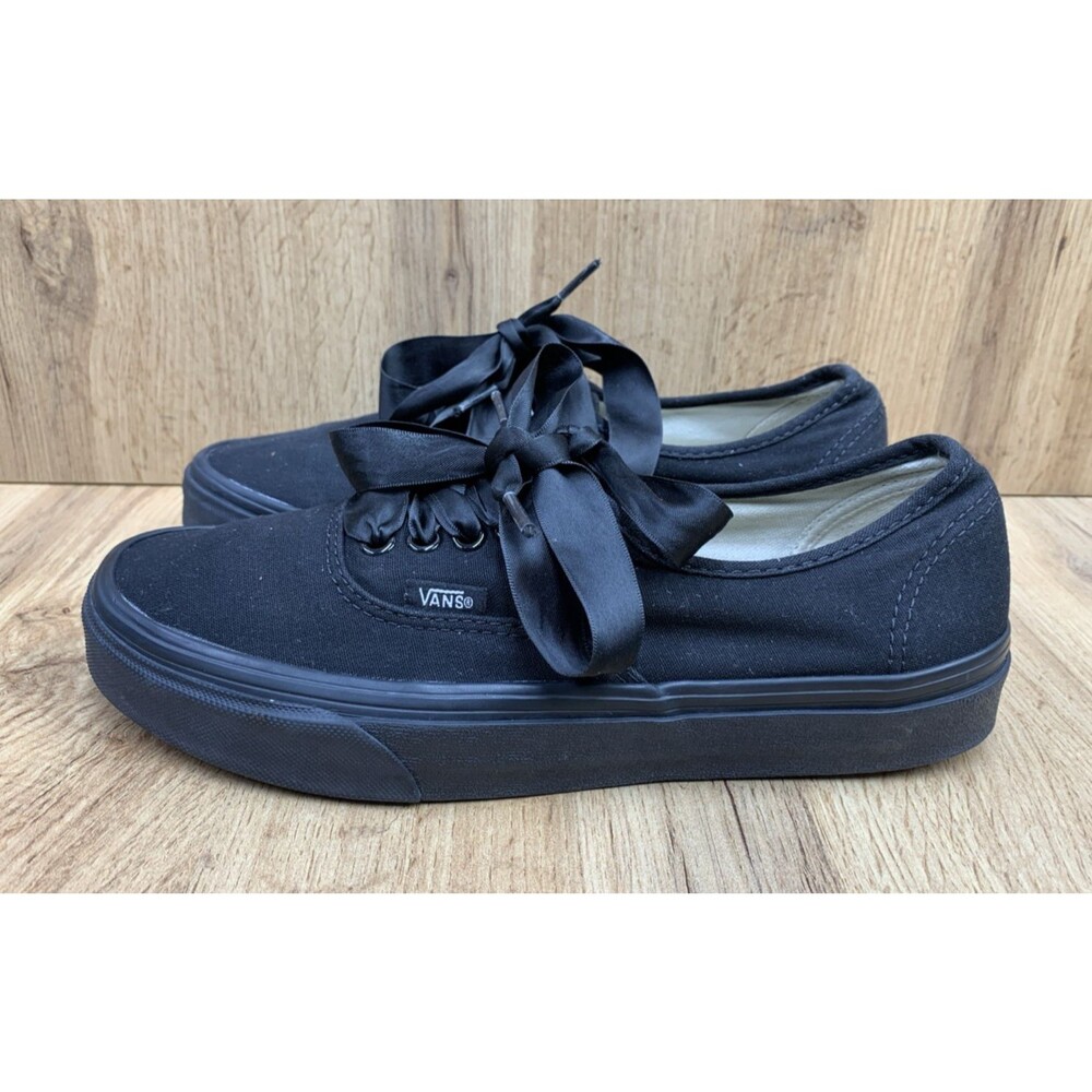 VANS Triple Black Athletic Canvas Skate Sneakers Shoes Size 8 Men / 9.5 Women's - Picture 3 of 13